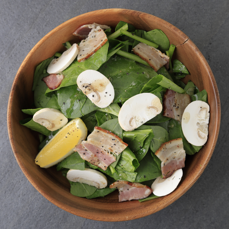 ほうれん草とベーコン・マッシュルームのサラダ
